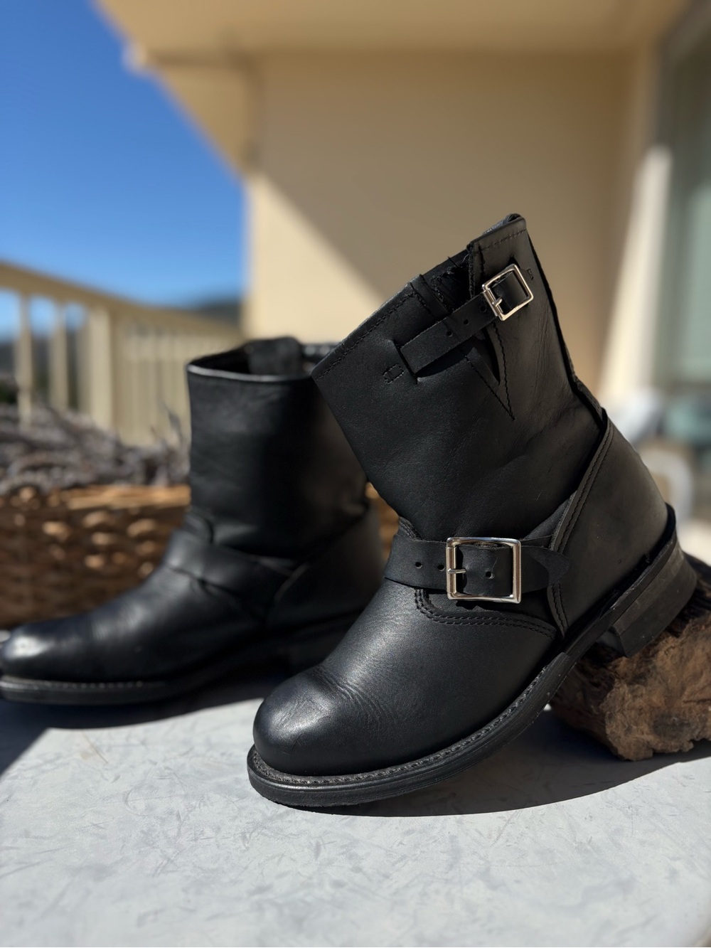 Frye Engineer 8R Flaw
